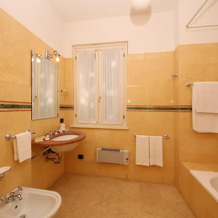 Sofia 4* Gardone Riviera