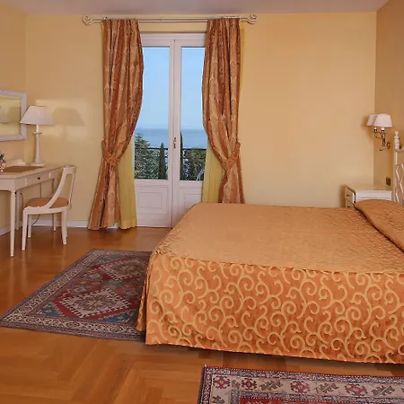 Sofia 4* Gardone Riviera