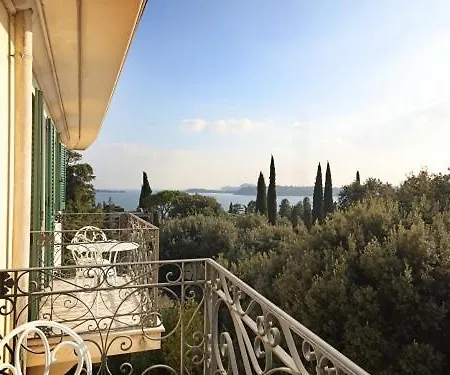 Sofia 4*