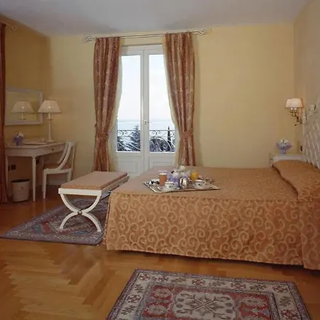Hotel Sofia Gardone Riviera